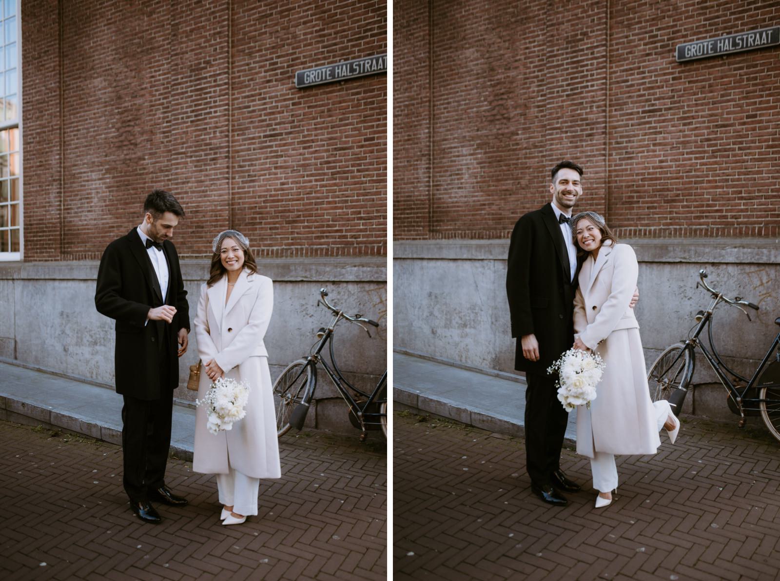 intimate wedding in the old city hall in The Hague